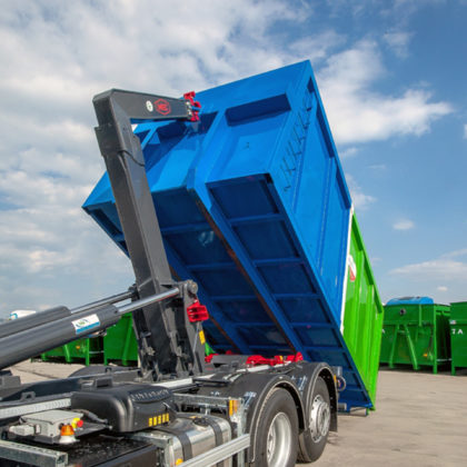 Sistemi di scarramento per press container